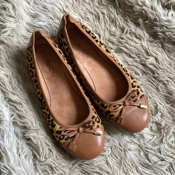 Vionic discount minna leopard